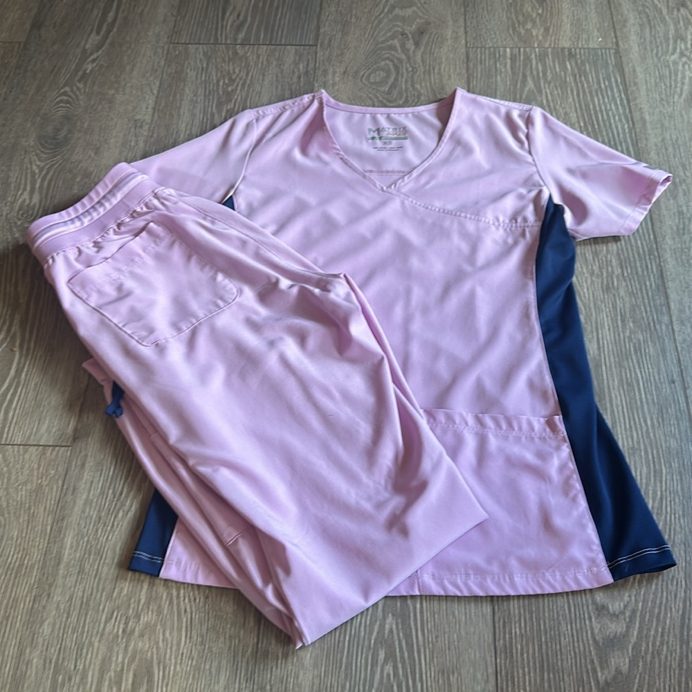 Matrix Impulse by Maevn Scrub Set XS